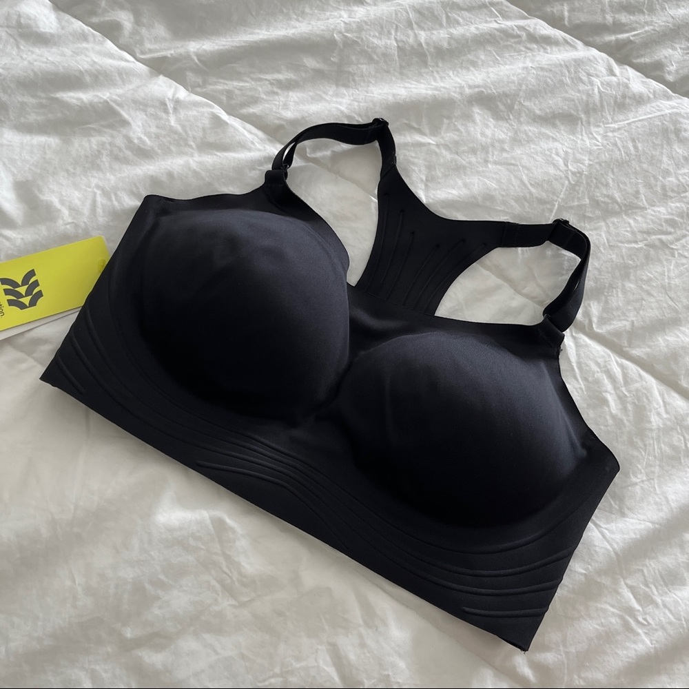 High support embossed racerback run bra all in motion black m nwt